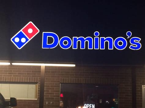 Dominos kaysville - 616 W Main Stin Owosso. 616 W Main St. Owosso, MI 48867. (989) 725-5000. Order Online. Domino's delivers coupons, online-only deals, and local offers through email and text messaging. Sign up today to get these sent straight to your phone or inbox. Sign-up for Domino's Email & Text Offers.
